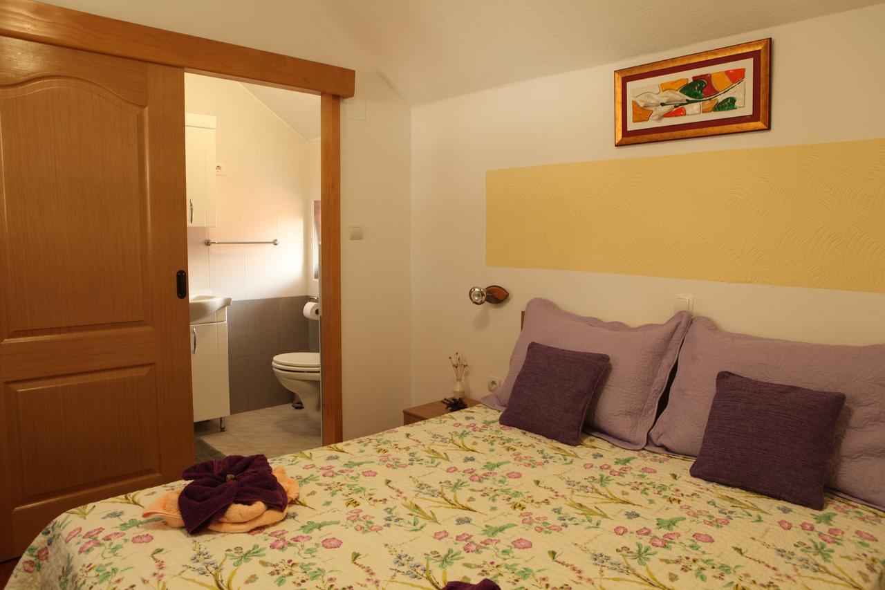 Guesthouse Samolov Vrhovine Exterior photo